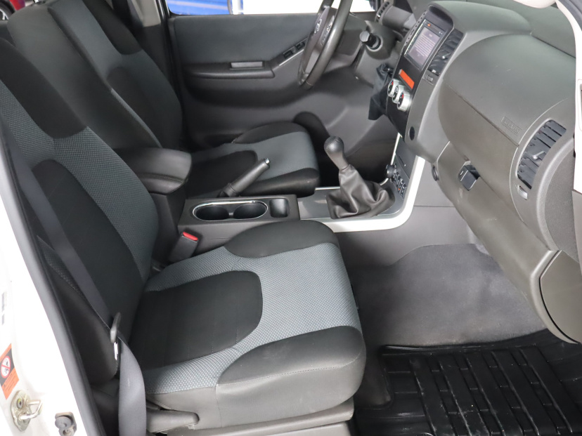 Nissan Navara, 2015