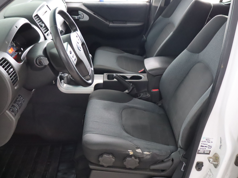 Nissan Navara, 2015