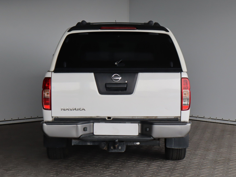 Nissan Navara, 2015