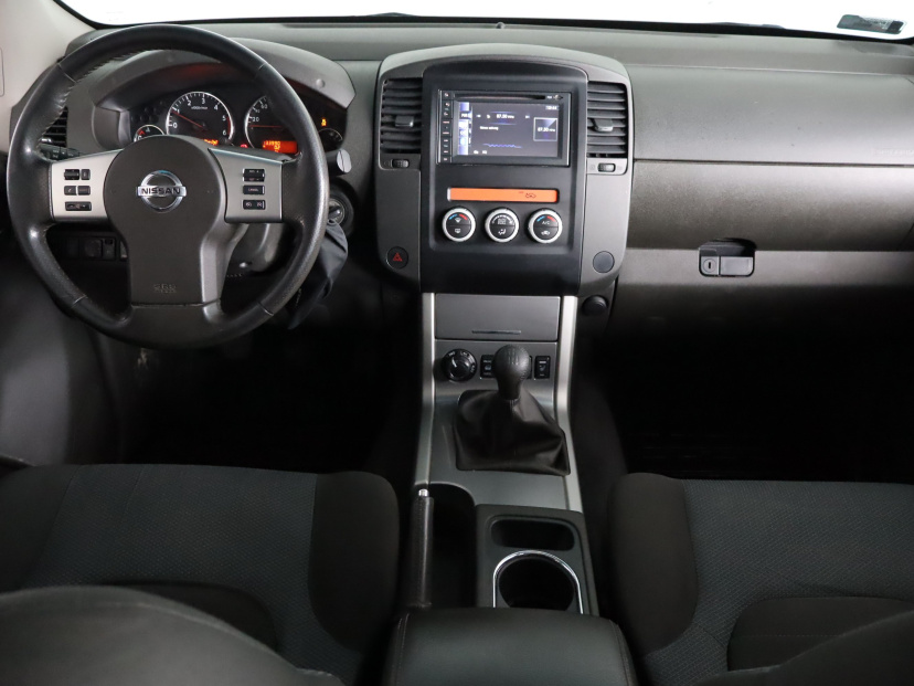 Nissan Navara, 2015