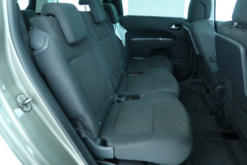 Peugeot 5008, 2016