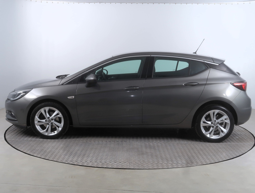 Opel Astra, 2019