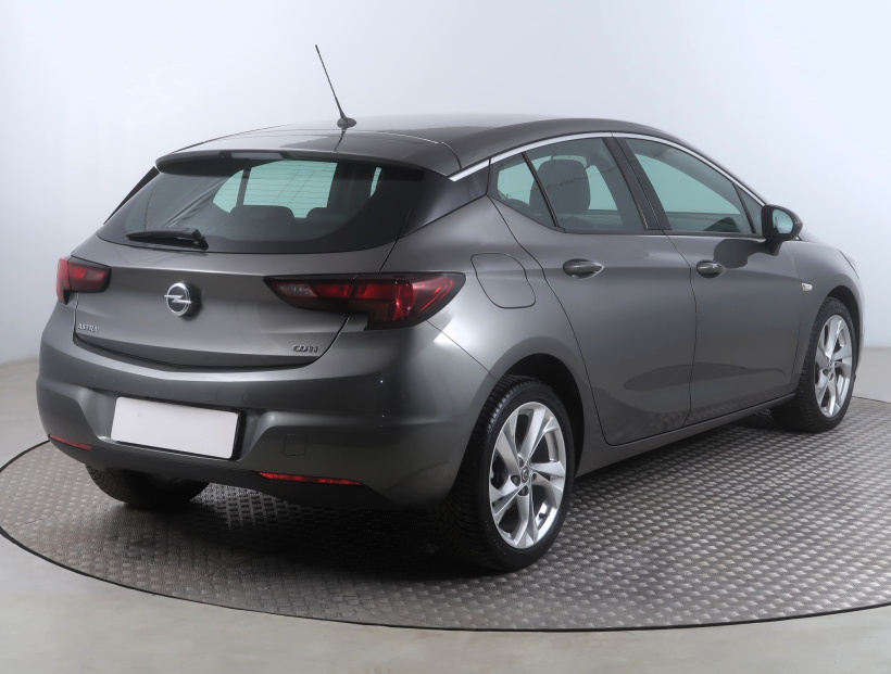 Opel Astra, 2019