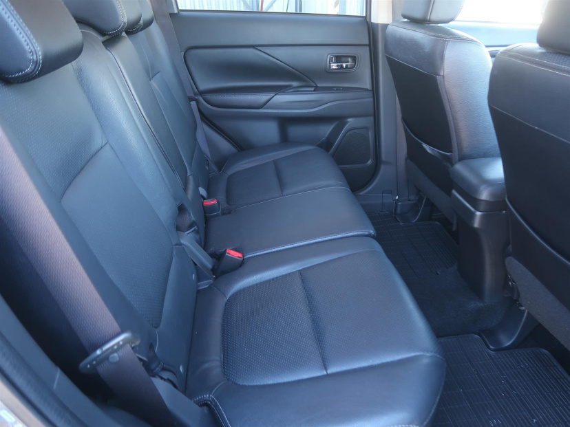 Mitsubishi Outlander, 2017