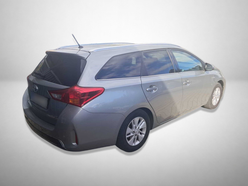 Toyota Auris, 2013
