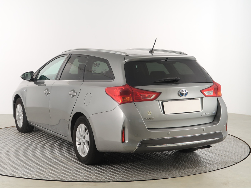Toyota Auris, 2013