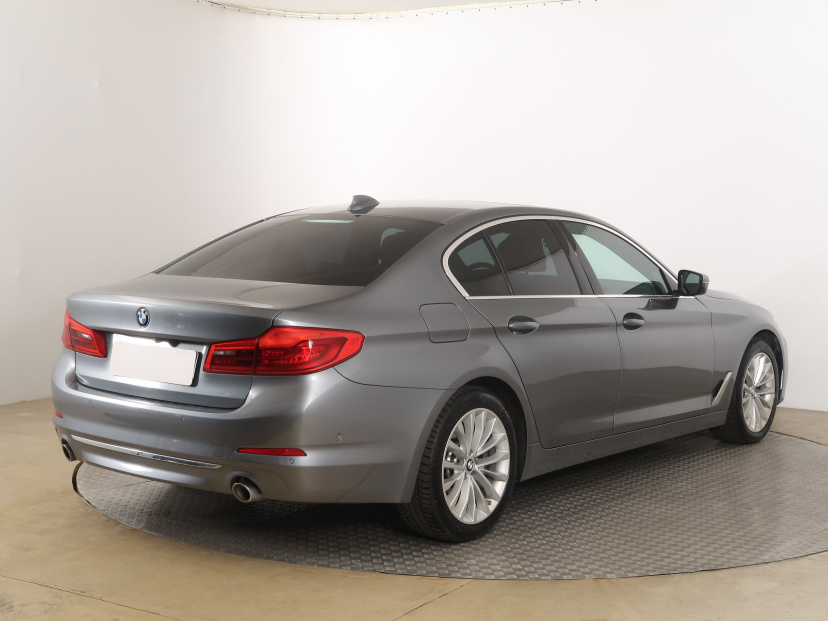 BMW 5, 2019