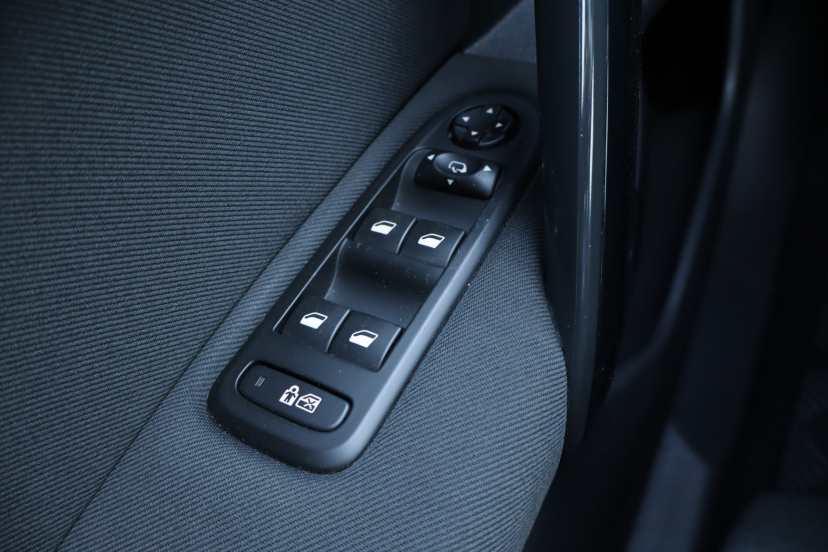 Peugeot 508, 2015