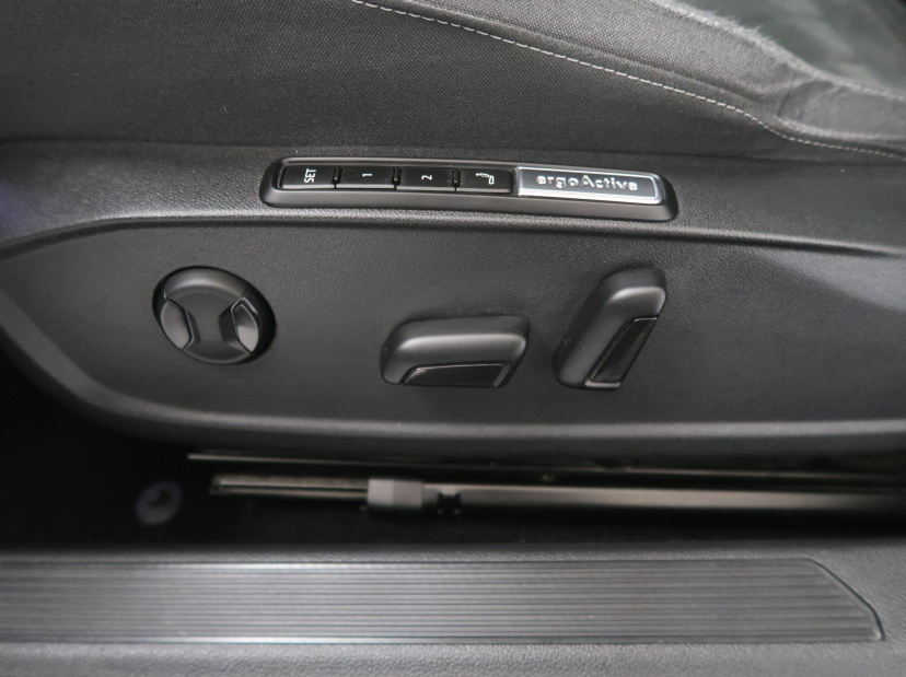 Volkswagen Golf, 2021
