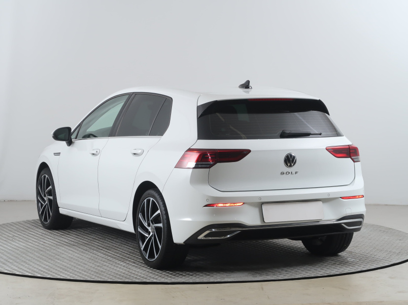 Volkswagen Golf, 2021