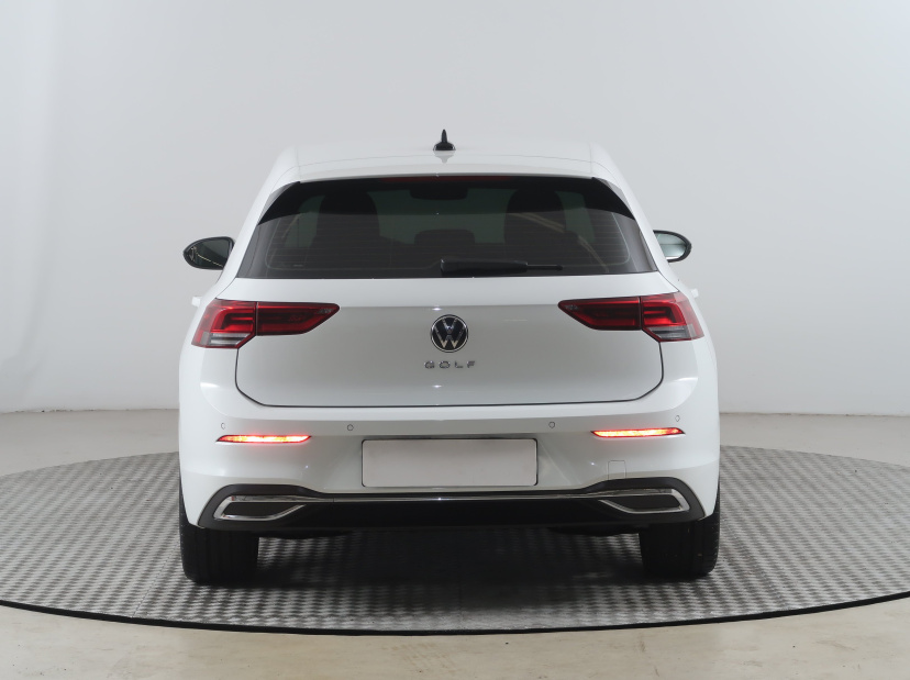 Volkswagen Golf, 2021