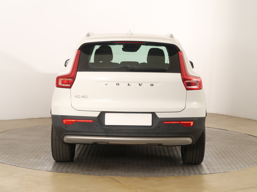 Volvo XC40, 2021
