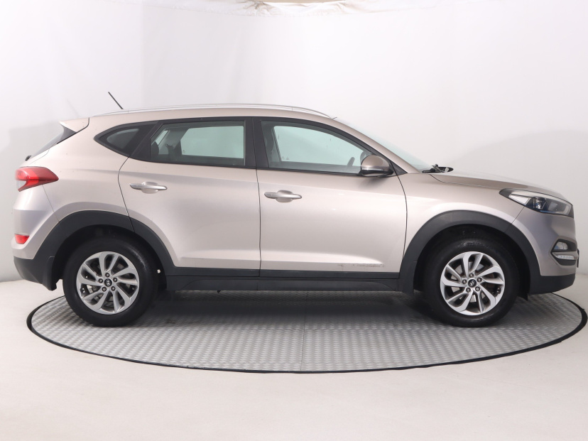 Hyundai Tucson, 2015