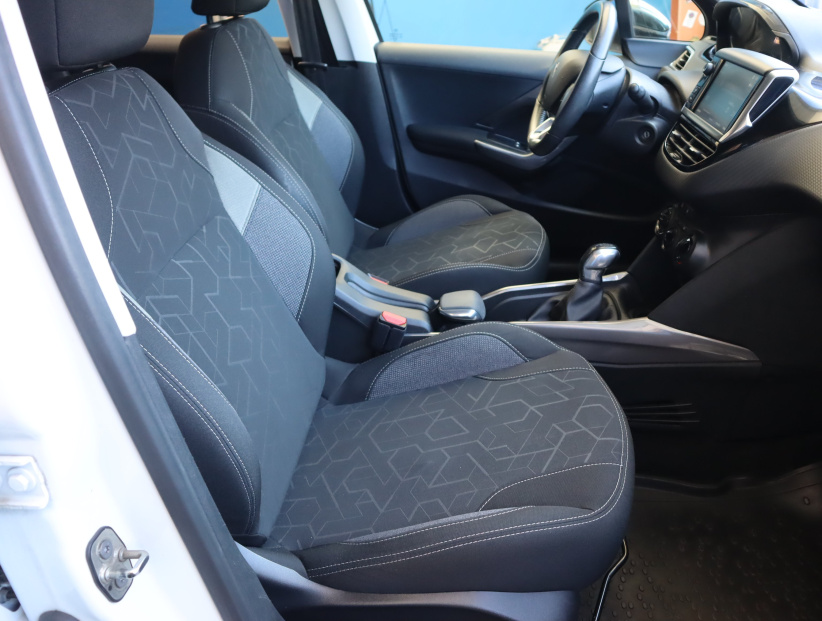 Peugeot 2008, 2017