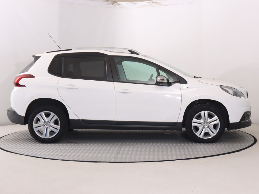 Peugeot 2008, 2017