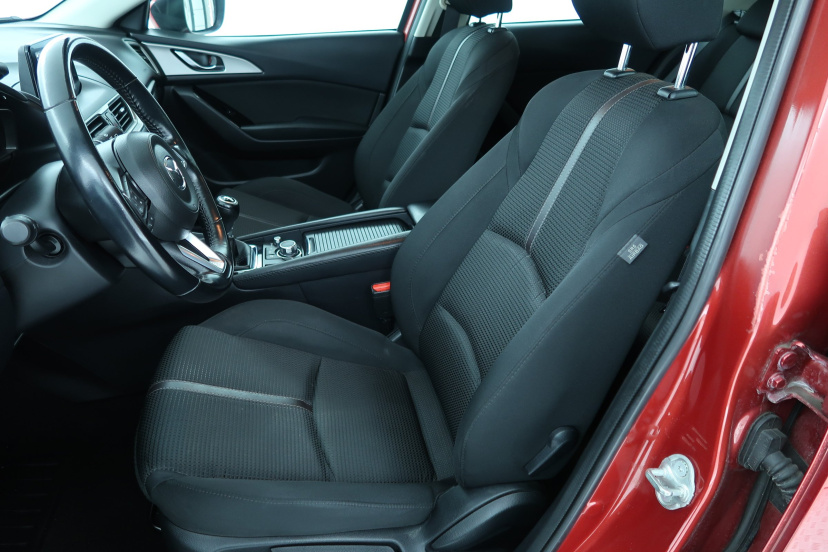 Mazda 3, 2018