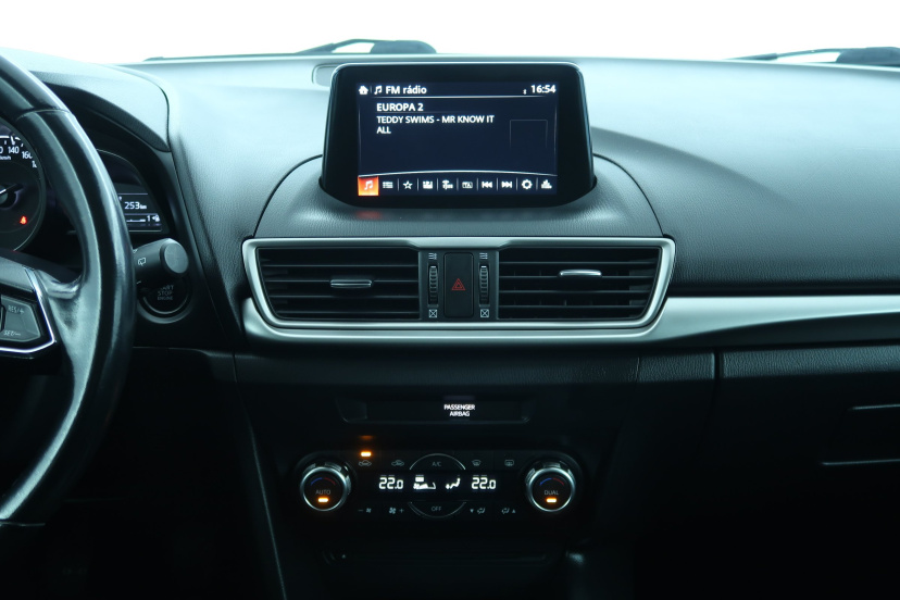 Mazda 3, 2018