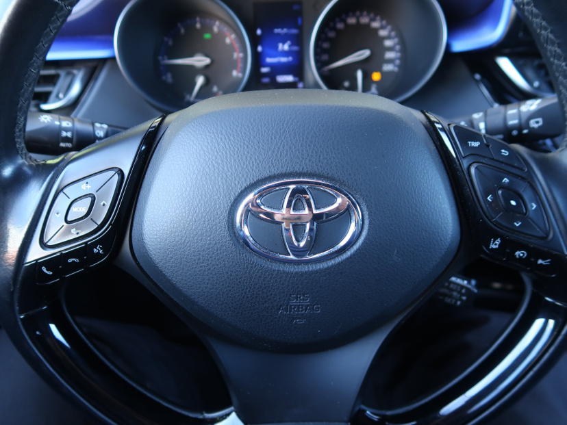 Toyota C-HR, 2017