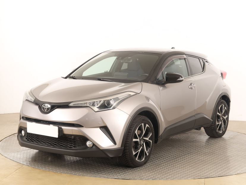 Toyota C-HR, 2017