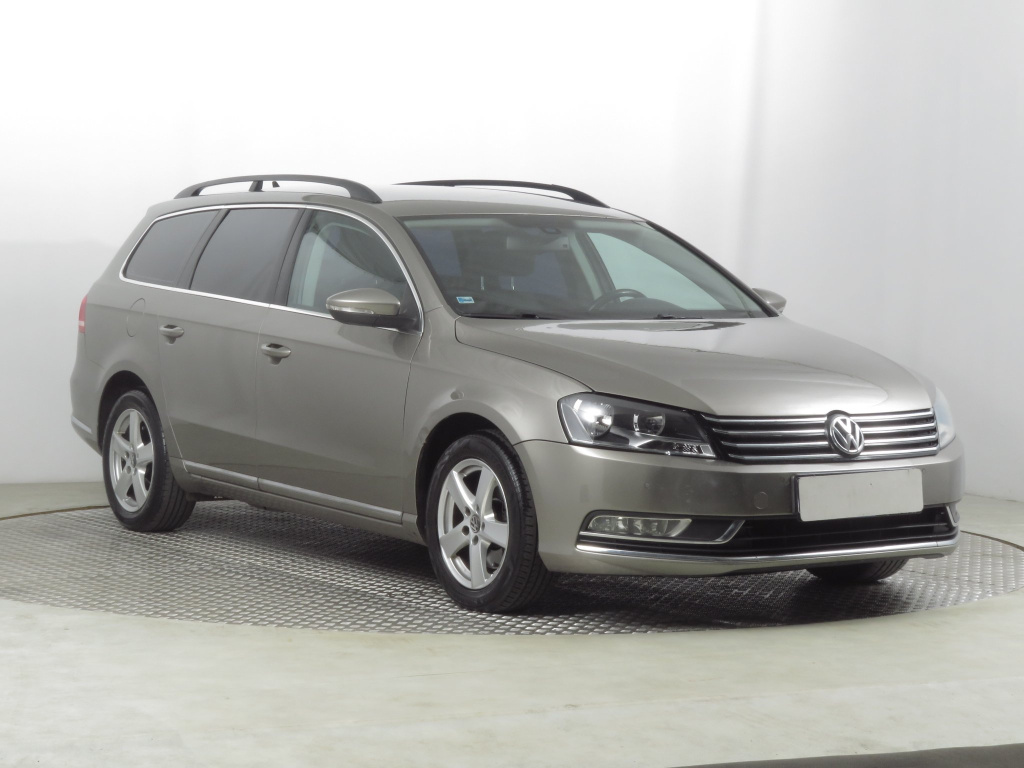 Volkswagen Passat, 2013