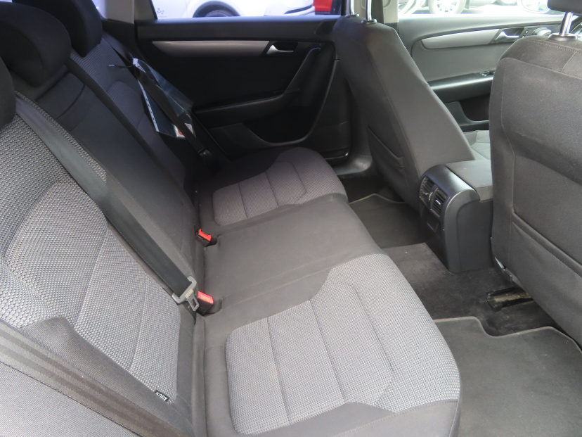 Volkswagen Passat, 2013