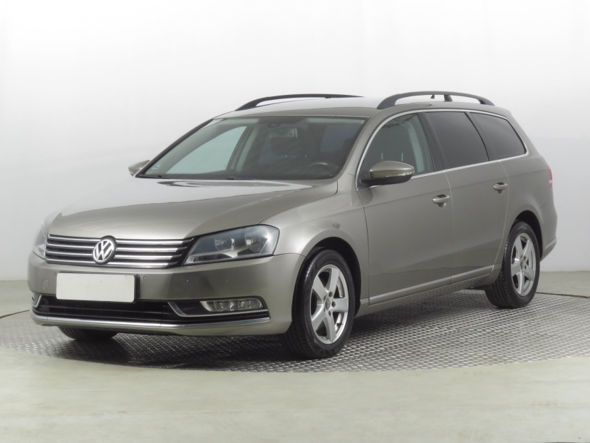Volkswagen Passat, 2013
