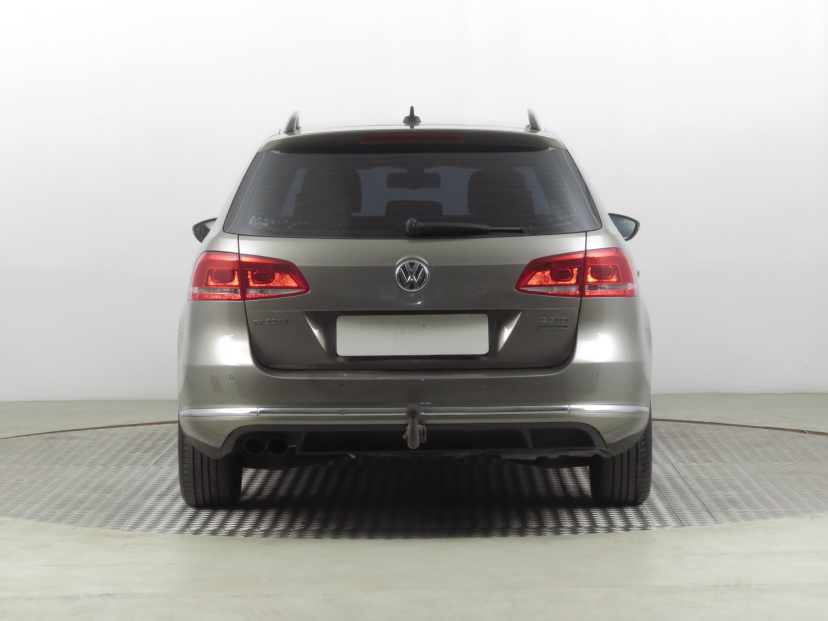 Volkswagen Passat, 2013