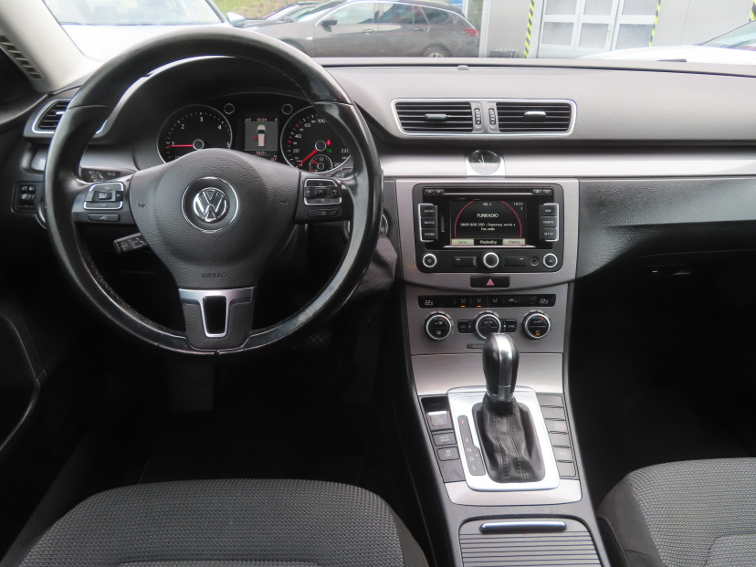 Volkswagen Passat, 2013