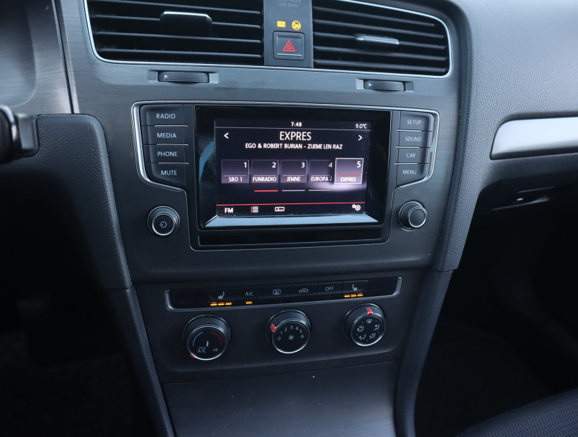 Volkswagen Golf, 2013