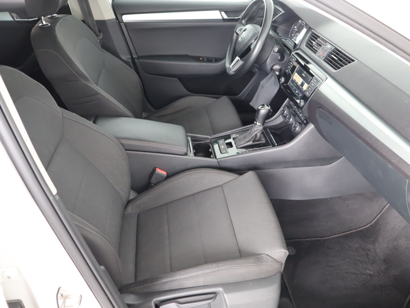 Škoda Superb, 2015