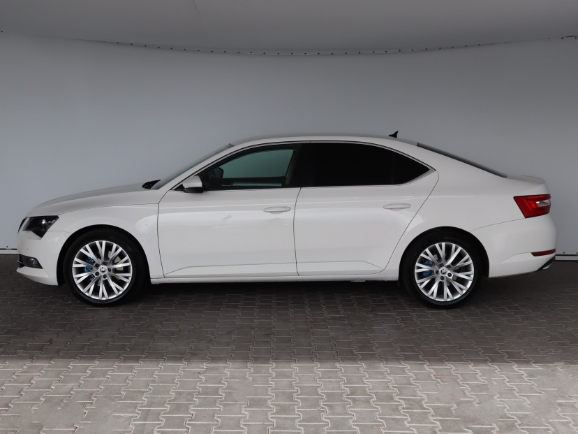 Škoda Superb, 2015