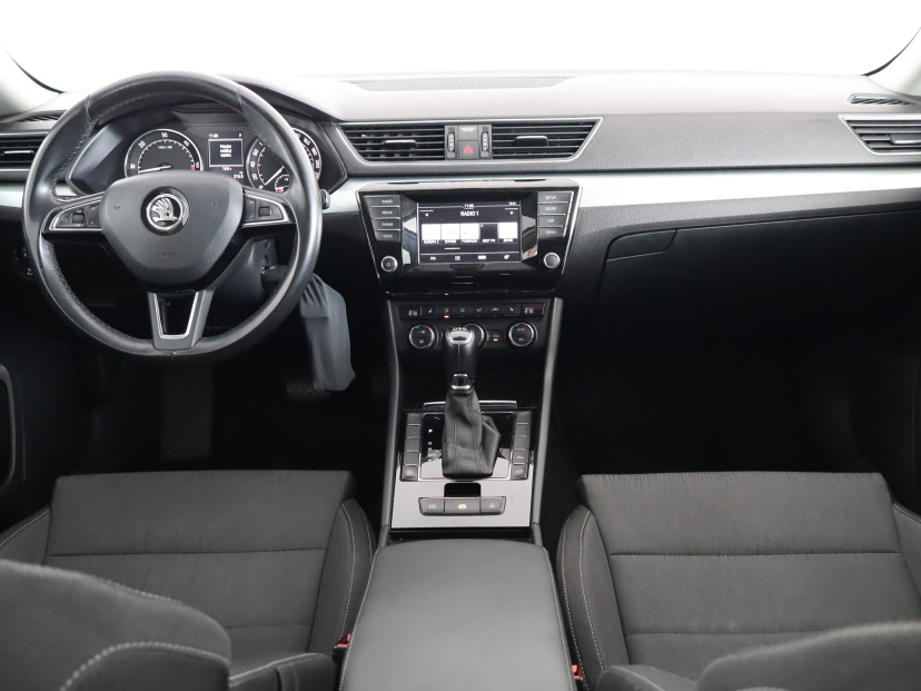 Škoda Superb, 2015