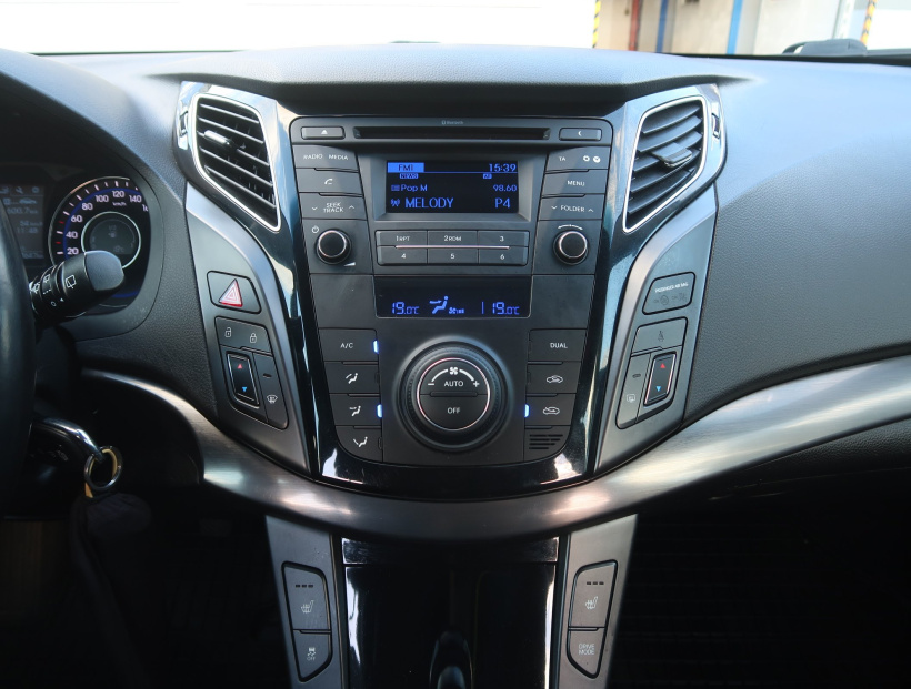 Hyundai i40, 2015