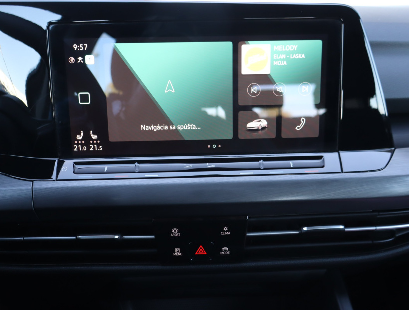 Volkswagen Golf, 2022