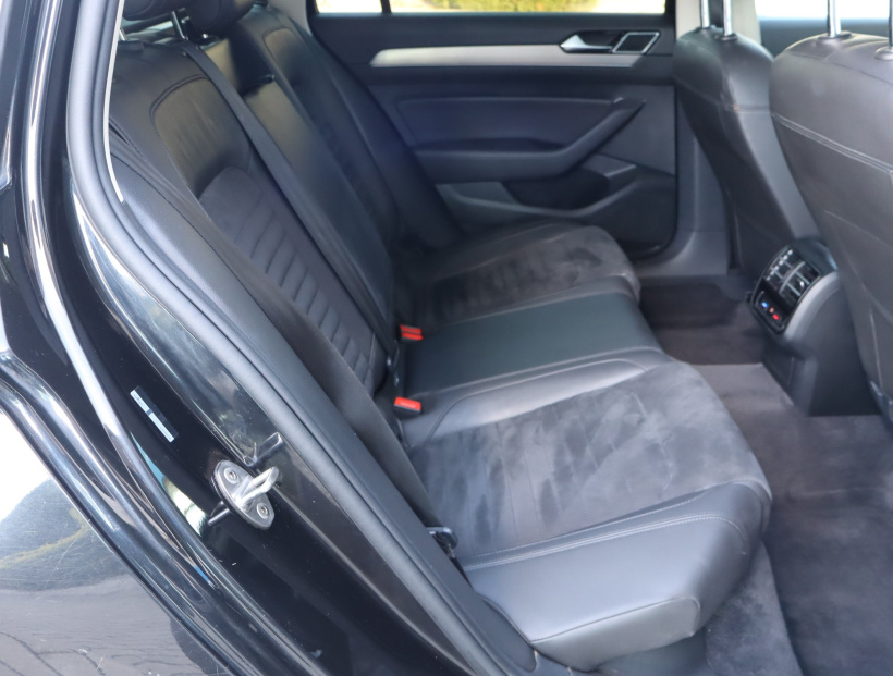 Volkswagen Passat, 2015