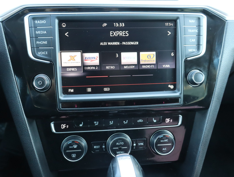 Volkswagen Passat, 2015