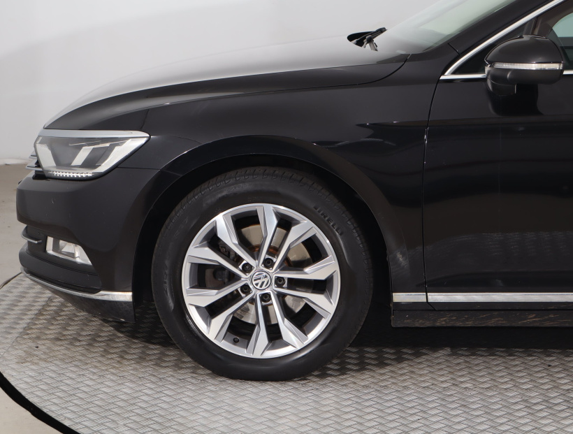 Volkswagen Passat, 2015
