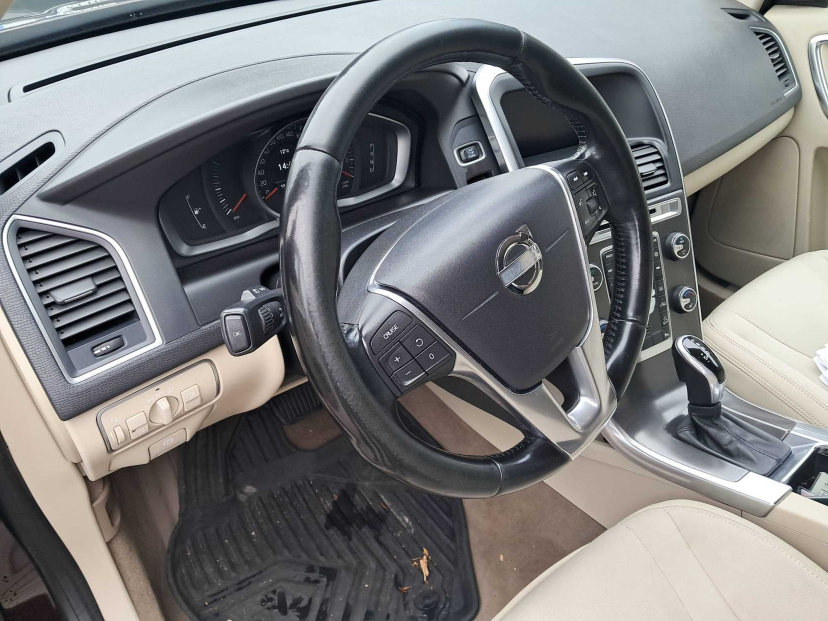 Volvo XC60, 2013