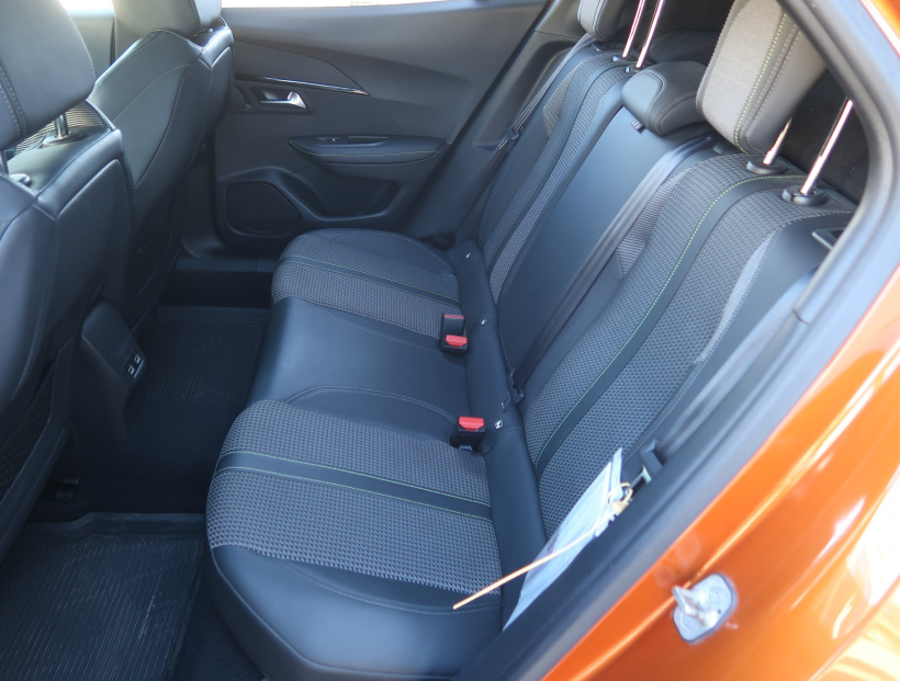 Peugeot 2008, 2020