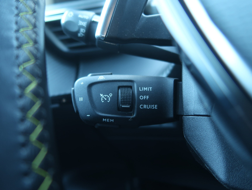 Peugeot 2008, 2020