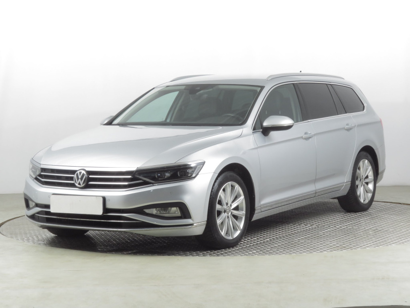 Volkswagen Passat, 2020