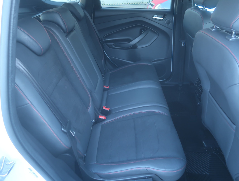 Ford Kuga, 2019