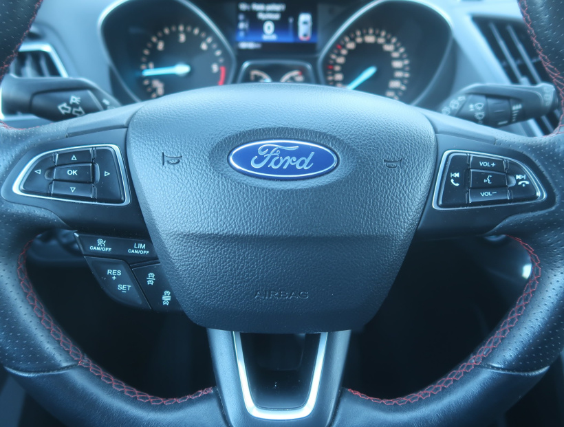 Ford Kuga, 2019