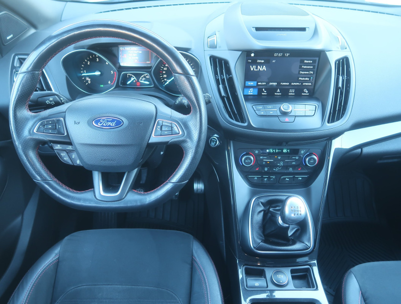 Ford Kuga, 2019