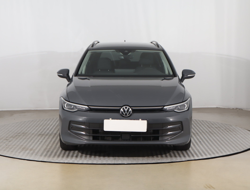 Volkswagen Golf, 2025