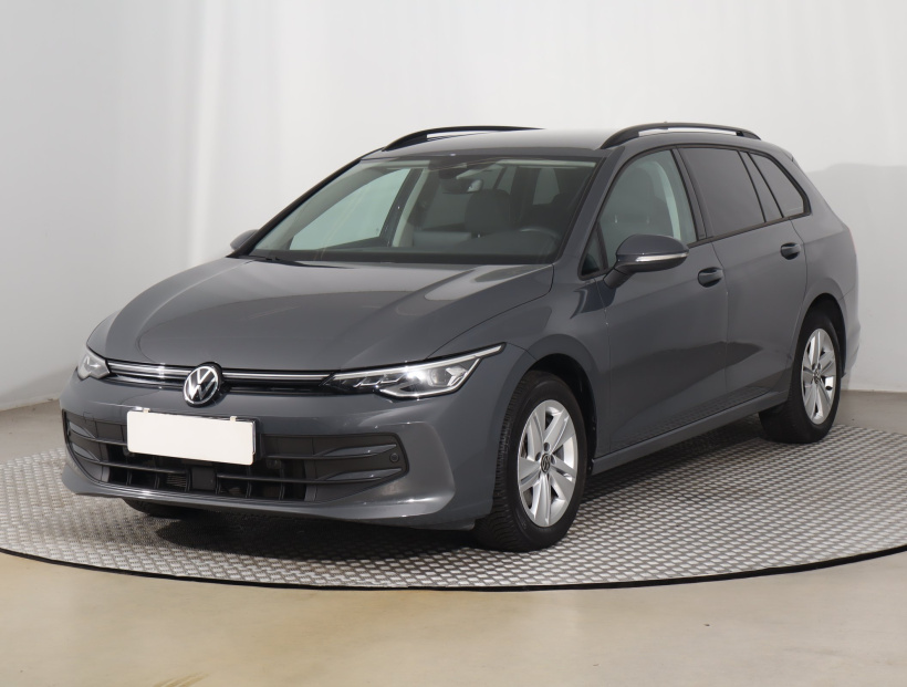 Volkswagen Golf, 2025