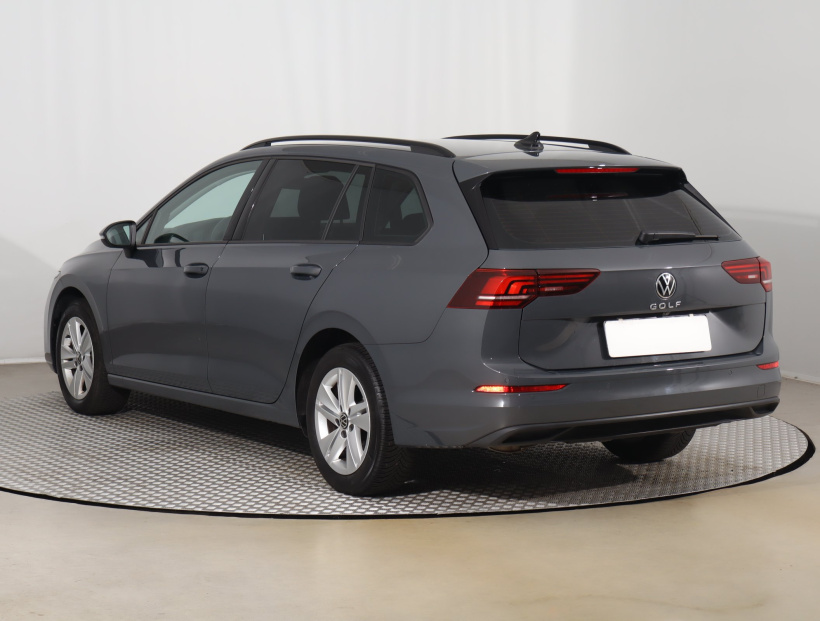 Volkswagen Golf, 2025