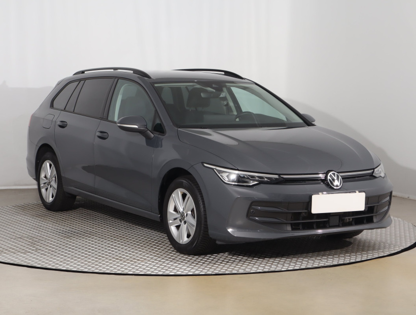 Volkswagen Golf, 2025