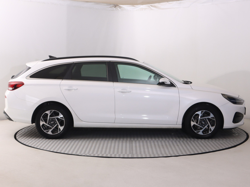 Hyundai i30, 2024