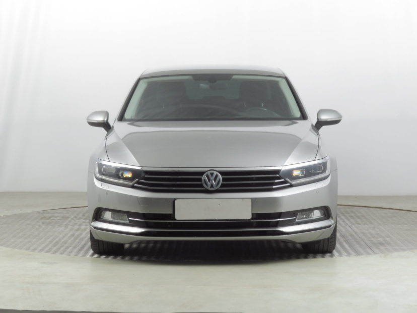 Volkswagen Passat, 2017